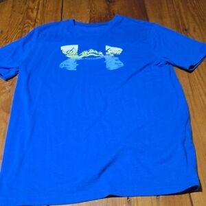 Under Armour Mountain Blue Graphic Boys Shirt Sz L